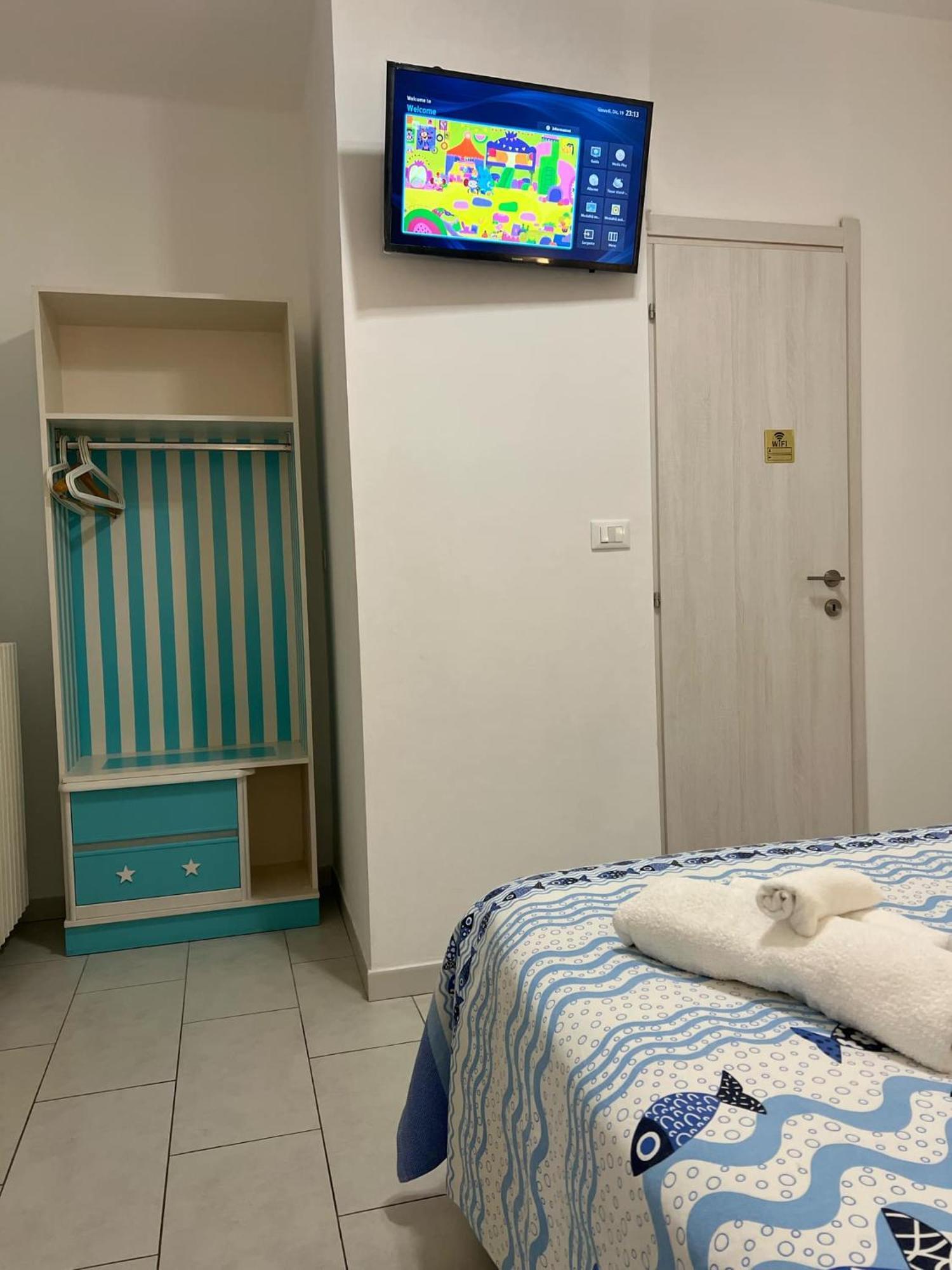 Bike Hotel Oasi Finale Ligure Exterior foto
